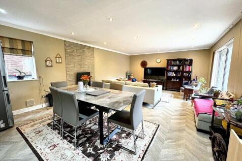 Lounge / Diner