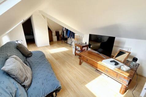 Useful Loft Room