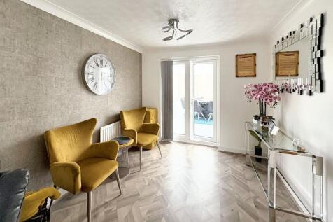 Front Lounge