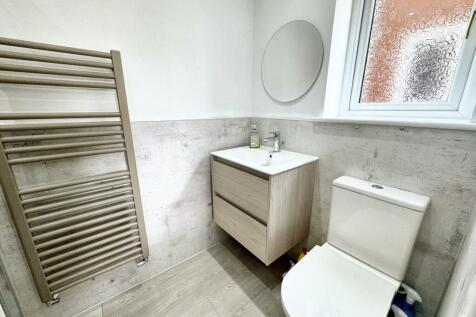 Bedroom One En-suite