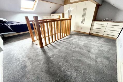 Useful Loft Room
