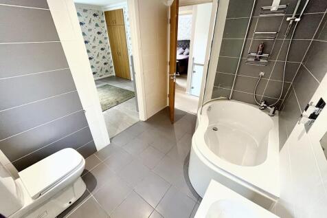 Bathroom ( Jack &#39;N&#39; Jill )