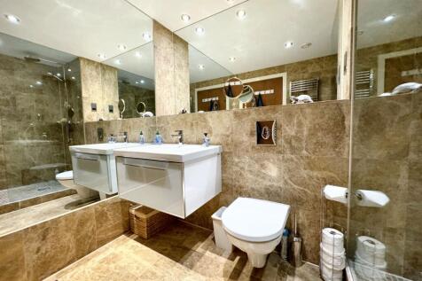 En-Suite 2
