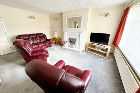 Lounge-Dining Room