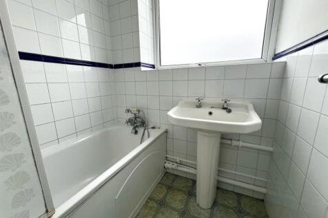 Bathroom.jpeg