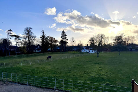 20251202_140656983_iOS