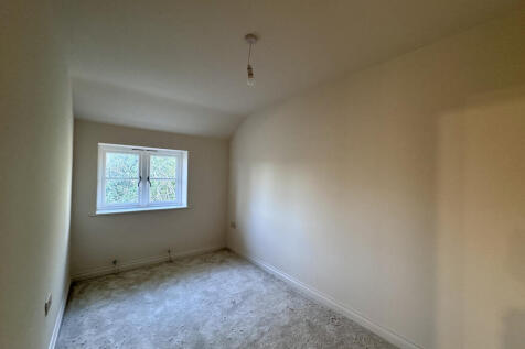 20251202_140806990_iOS