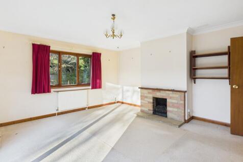 CAM02519G0-PR0365-STILL008