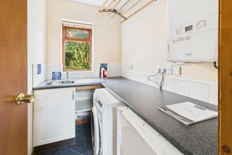 CAM02519G0-PR0365-STILL005