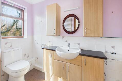 CAM02519G0-PR0365-STILL015