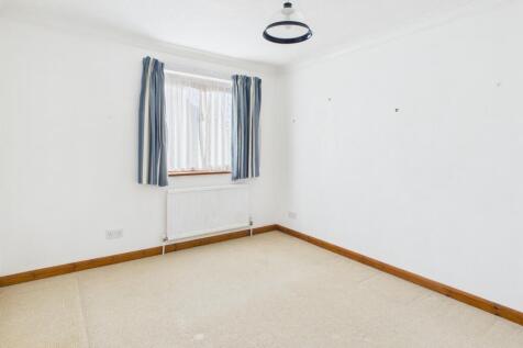 CAM02519G0-PR0365-STILL012