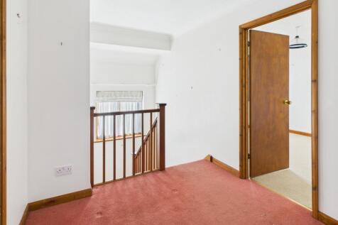 CAM02519G0-PR0365-STILL010