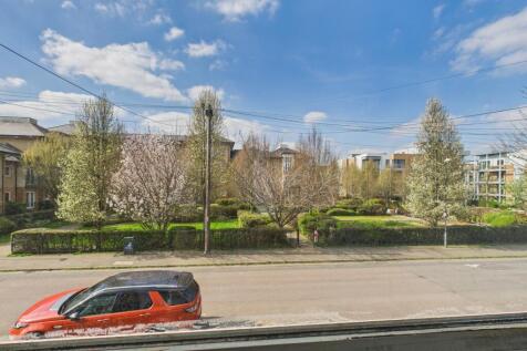 CAM02545G0-PR0368-STILL019