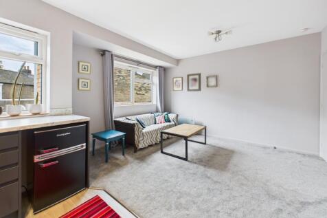 CAM02545G0-PR0518-STILL003