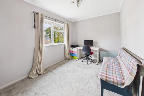 CAM02545G0-PR0518-STILL006