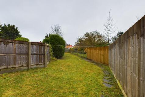 CAM02519G0-PR0045-STILL008