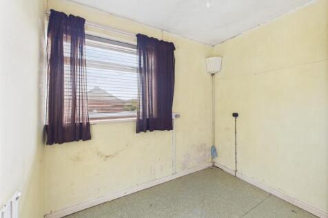 CAM02545G0-PR0396-STILL019
