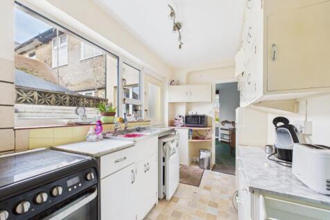 CAM02545G0-PR0526-STILL007