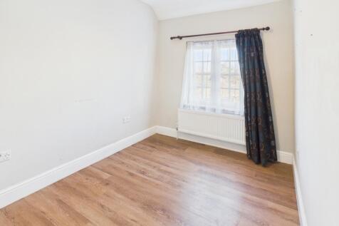CAM02545G0-PR0375-STILL004