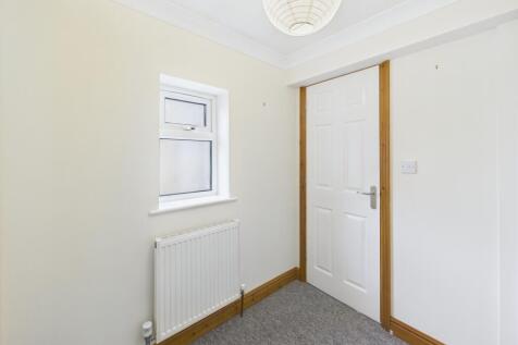 CAM02545G0-PR0446-STILL011