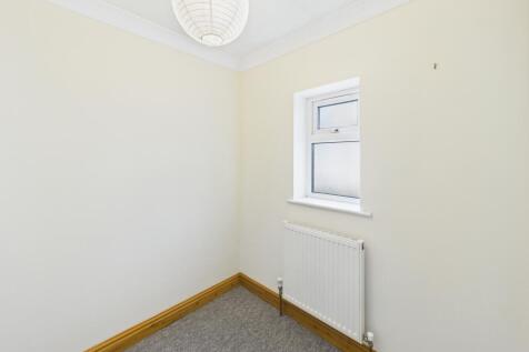 CAM02545G0-PR0446-STILL012