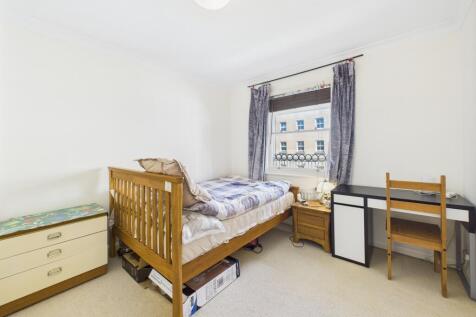 CAM02545G0-PR0441-STILL005