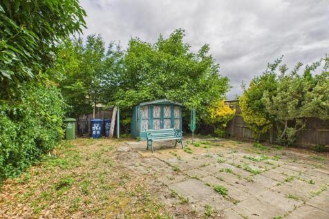 CAM02545G0-PR0451-STILL009