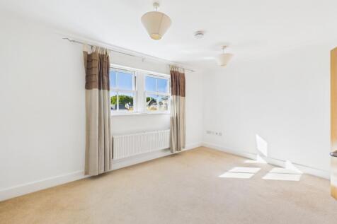 CAM02545G0-PR0502-STILL004