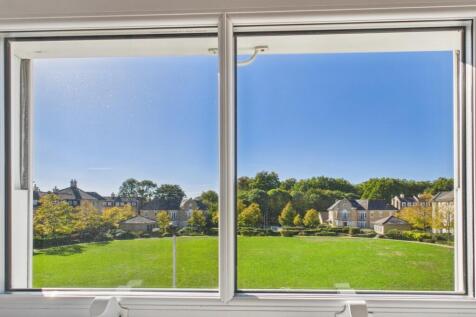 CAM02545G0-PR0502-STILL005