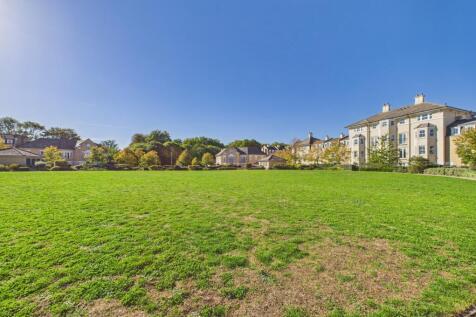 CAM02545G0-PR0502-STILL011