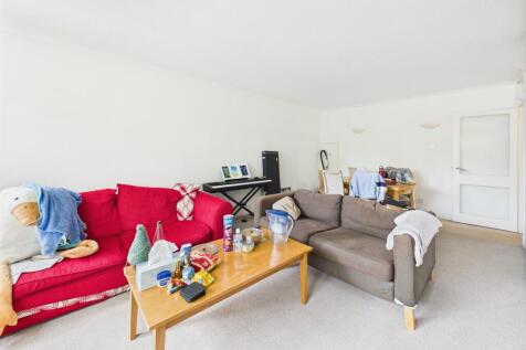 CAM02545G0-PR0453-STILL011