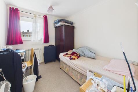 CAM02545G0-PR0453-STILL004