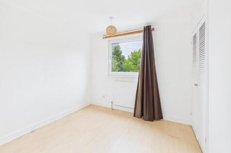 CAM02545G0-PR0469-STILL012