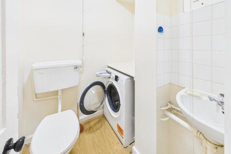 CAM02545G0-PR0504-STILL002