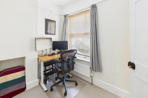 CAM02545G0-PR0434-STILL014