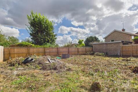 CAM02519G0-PR0338-STILL001
