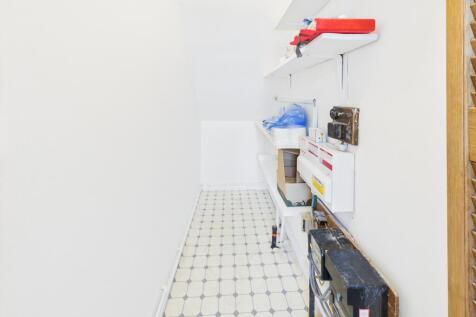 CAM02545G0-PR0409-STILL011