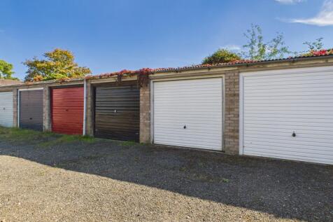 CAM02545G0-PR0498-STILL001