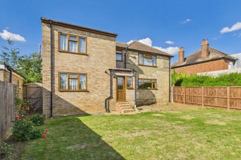 CAM02519G0-PR0343-STILL012