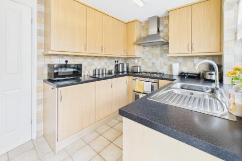 CAM02519G0-PR0339-STILL013