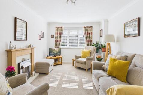 CAM02519G0-PR0345-STILL005