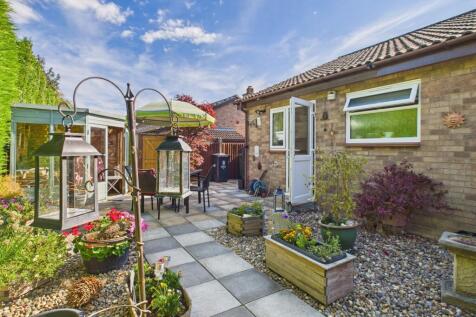 CAM02519G0-PR0345-STILL010