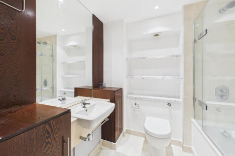 CAM02545G0-PR0515-STILL009