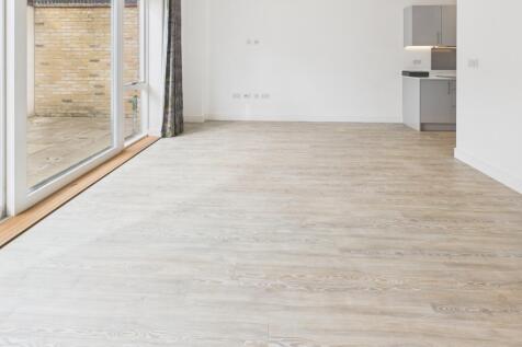 CAM02545G0-PR0471-STILL007