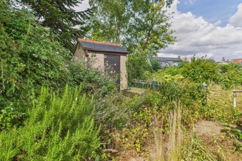 CAM02545G0-PR0444-STILL008