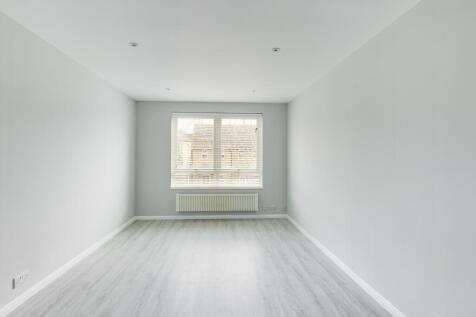 CAM00227P1-PR0477-STILL01