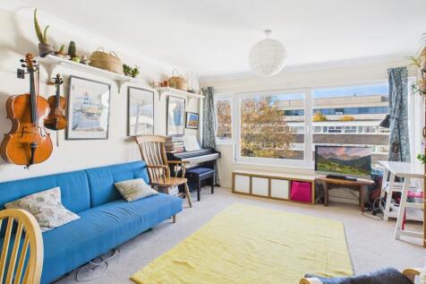 CAM02545G0-PR0517-STILL004