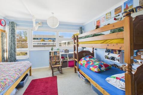 CAM02545G0-PR0517-STILL010