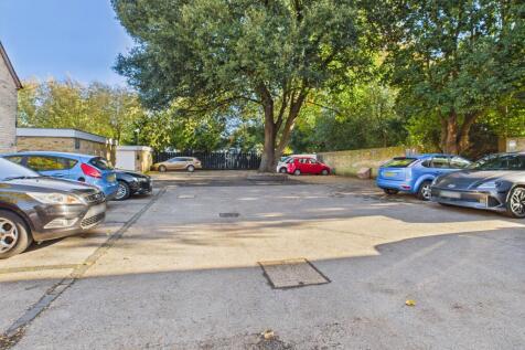 CAM02545G0-PR0517-STILL017