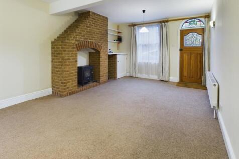 CAM02545G0-PR0303-STILL002